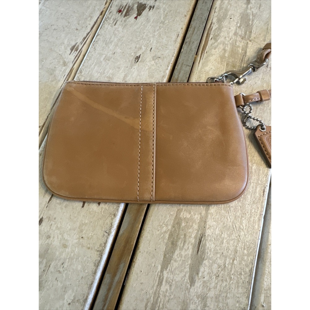 Vintage Coach Tan Smooth Leather Wristlet Small Wrist Wallet Bag - Picture 2 of 15